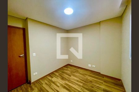 Quarto 1 de apartamento para alugar com 2 quartos, 40m² em Jardim do Papai, Guarulhos