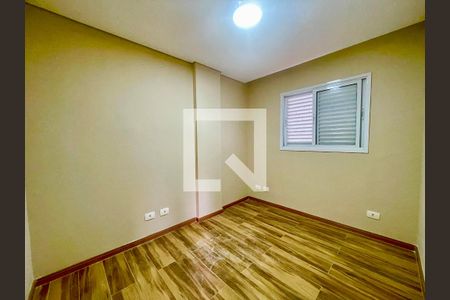 Quarto 2 de apartamento para alugar com 2 quartos, 40m² em Jardim do Papai, Guarulhos