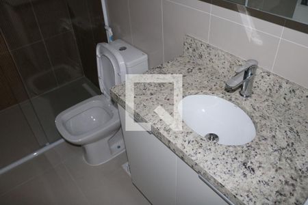 Banheiro de apartamento para alugar com 1 quarto, 38m² em Perdizes, São Paulo