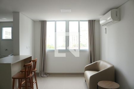 Sala de apartamento para alugar com 1 quarto, 40m² em Perdizes, São Paulo