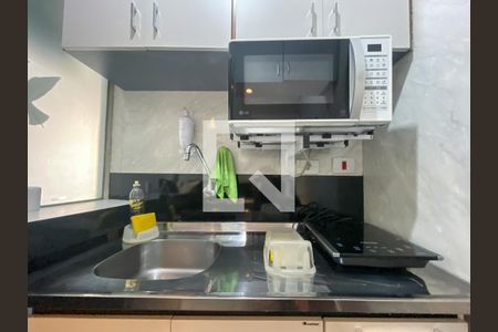 Cozinha  de apartamento para alugar com 1 quarto, 33m² em Moema, São Paulo