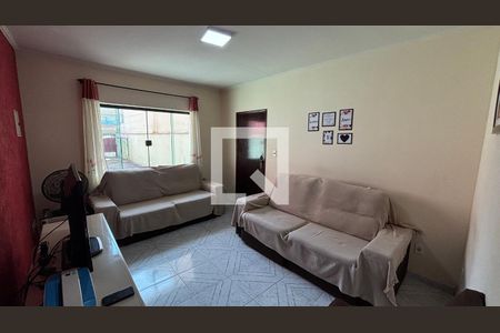 Casa à venda com 2 quartos, 139m² em Vila Pires, Santo André