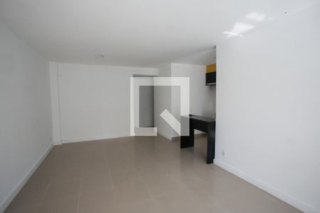 Sala de apartamento para alugar com 3 quartos, 90m² em Pechincha, Rio de Janeiro