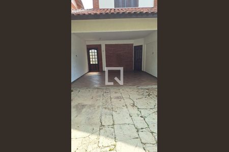 Casa para alugar com 3 quartos, 200m² em Rio Cotia, Cotia