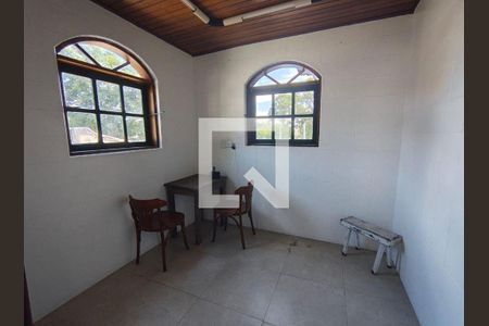 Casa à venda com 3 quartos, 339m² em Piratininga, Niterói
