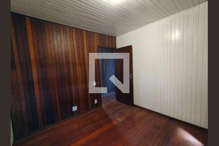 Casa à venda com 3 quartos, 339m² em Piratininga, Niterói