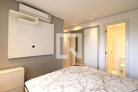 Suíte de apartamento para alugar com 2 quartos, 68m² em Vila Ipiranga, Porto Alegre