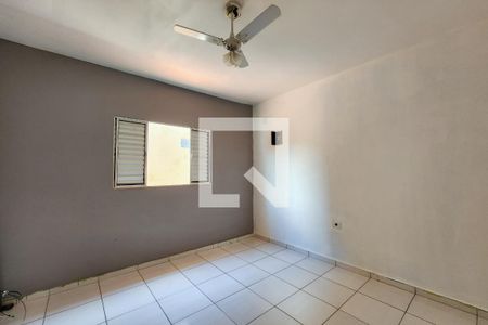 Suíte 1 de casa para alugar com 2 quartos, 100m² em Jardim Calux, São Bernardo do Campo
