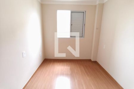 Quarto 1 de apartamento para alugar com 2 quartos, 43m² em Parque Industrial, Campinas