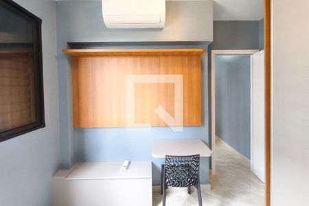 Quarto 2 de apartamento para alugar com 2 quartos, 44m² em Jardim Ipaussurama, Campinas