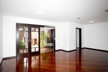 Sala 1 de casa à venda com 4 quartos, 210m² em Rio Branco, Porto Alegre