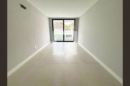 Casa à venda com 4 quartos, 360m² em Barra da Tijuca, Rio de Janeiro