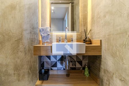 Lavabo de apartamento para alugar com 2 quartos, 100m² em Higienópolis, São Paulo