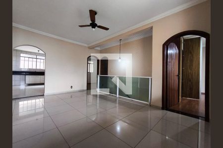 Casa à venda com 3 quartos, 360m² em União, Belo Horizonte