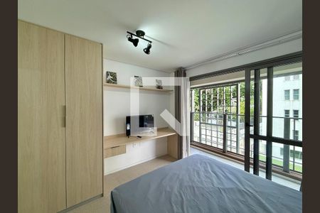 Quarto de kitnet/studio para alugar com 0 quarto, 26m² em Campo Belo, São Paulo