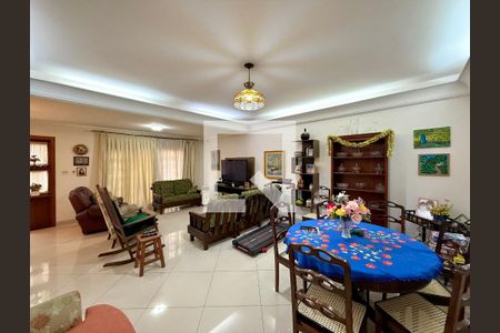 Casa à venda com 3 quartos, 210m² em Cidade Monções, São Paulo