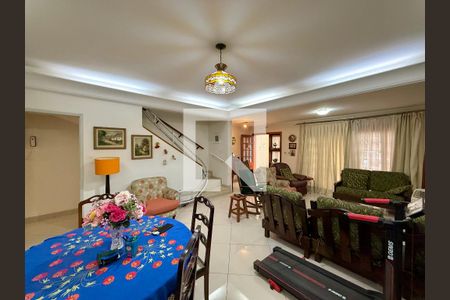 Casa à venda com 3 quartos, 210m² em Cidade Monções, São Paulo