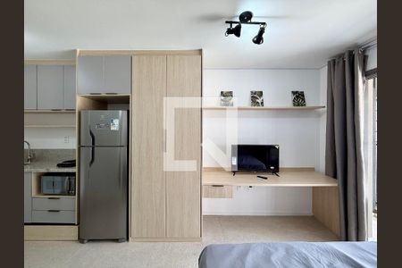 Quarto  de kitnet/studio para alugar com 0 quarto, 26m² em Campo Belo, São Paulo