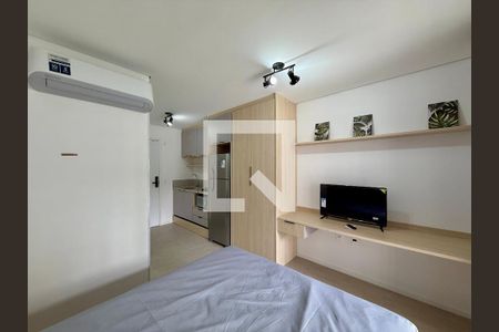 Quarto  de kitnet/studio para alugar com 0 quarto, 26m² em Campo Belo, São Paulo