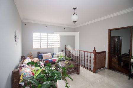 Sala 2 de casa à venda com 4 quartos, 224m² em Nacional, Contagem