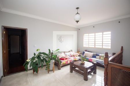 Sala 2 de casa à venda com 4 quartos, 224m² em Nacional, Contagem