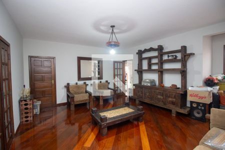 sala 1 de casa para alugar com 4 quartos, 224m² em Nacional, Contagem