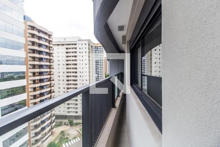 Varanda de apartamento para alugar com 3 quartos, 77m² em Alphaville Industrial, Barueri
