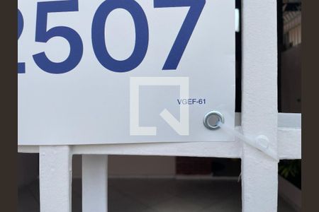 Código da placa VGEF-61 de casa à venda com 2 quartos, 118m² em Vila Galvão, Guarulhos