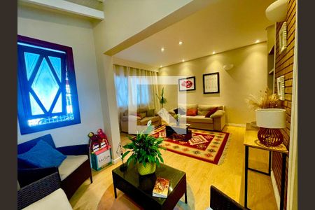 Sala de casa à venda com 2 quartos, 118m² em Vila Galvão, Guarulhos