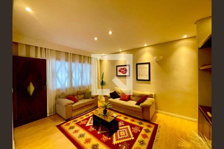 Sala de casa à venda com 2 quartos, 118m² em Vila Galvão, Guarulhos