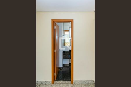 Lavabo  de apartamento à venda com 4 quartos, 233m² em Buritis, Belo Horizonte