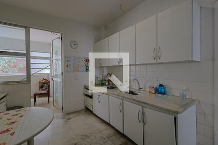 Apartamento à venda com 4 quartos, 200m² em Lourdes, Belo Horizonte