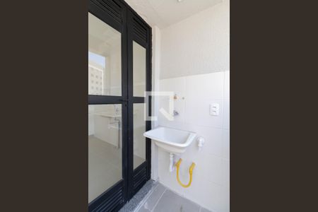 Varanda e Área de Serviço de apartamento para alugar com 2 quartos, 41m² em Cidade Antônio Estêvão de Carvalho, São Paulo