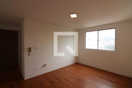 Sala  de apartamento para alugar com 2 quartos, 60m² em Santa Terezinha, São Bernardo do Campo