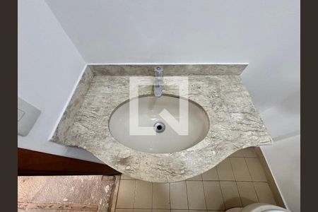Lavabo de apartamento para alugar com 3 quartos, 145m² em Indianópolis, São Paulo