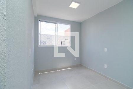 Sala de apartamento para alugar com 2 quartos, 39m² em Jardim Santa Adelia, São Paulo