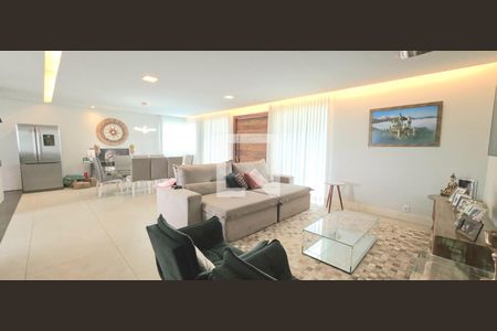 Casa de Condomínio para alugar com 4 quartos, 380m² em Condomínio Gran Royalle , Lagoa Santa