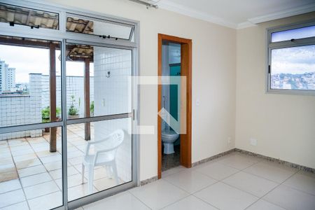 Sala da cobertura de apartamento à venda com 3 quartos, 198m² em Santa Efigênia, Belo Horizonte