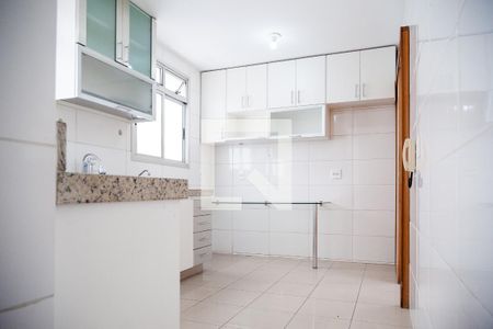 Apartamento à venda com 3 quartos, 198m² em Santa Efigênia, Belo Horizonte