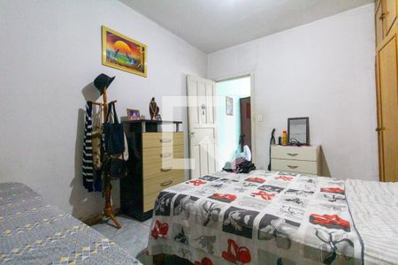 Quarto 1 de casa à venda com 2 quartos, 80m² em Jardim Triana, São Paulo