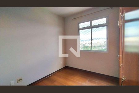 Apartamento à venda com 3 quartos, 80m² em Coração Eucarístico, Belo Horizonte