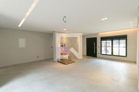 Casa à venda com 4 quartos, 360m² em Santa Rosa, Belo Horizonte