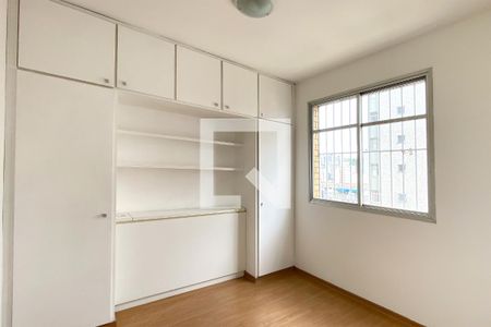 Suite 1 de apartamento para alugar com 2 quartos, 95m² em Santo Antônio, Belo Horizonte