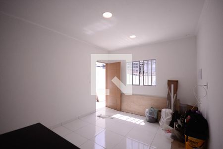 Sala  de casa para alugar com 1 quarto, 76m² em Parque Bristol, São Paulo