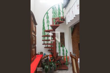 Casa à venda com 3 quartos, 172m² em Jardim Santa Emilia, São Paulo