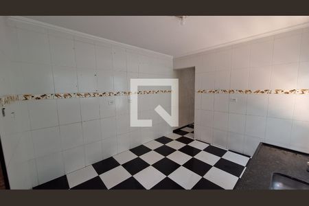 Casa para alugar com 2 quartos, 170m² em Parque Maria Helena, Suzano