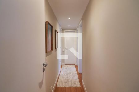 Corredor Quartos de apartamento à venda com 3 quartos, 320m² em Cidade São Francisco, São Paulo