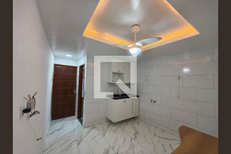 Sala / Cozinha de casa de condomínio para alugar com 1 quarto, 45m² em Anil, Rio de Janeiro