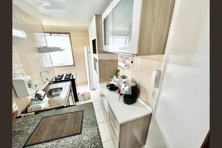Cozinha de apartamento à venda com 2 quartos, 60m² em Parque Peruche, São Paulo