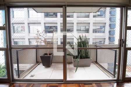 Apartamento para alugar com 3 quartos, 170m² em Paraíso, São Paulo